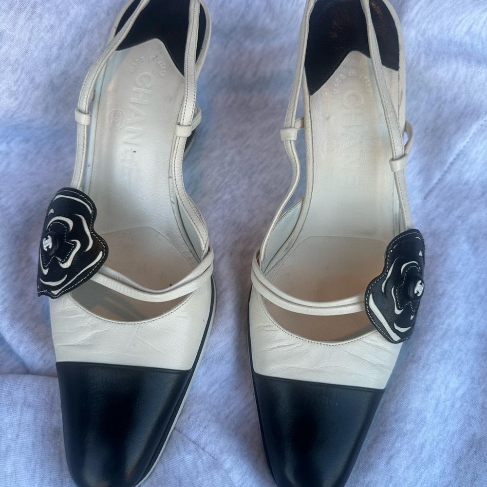 Chanel Women's Black and White Shoes